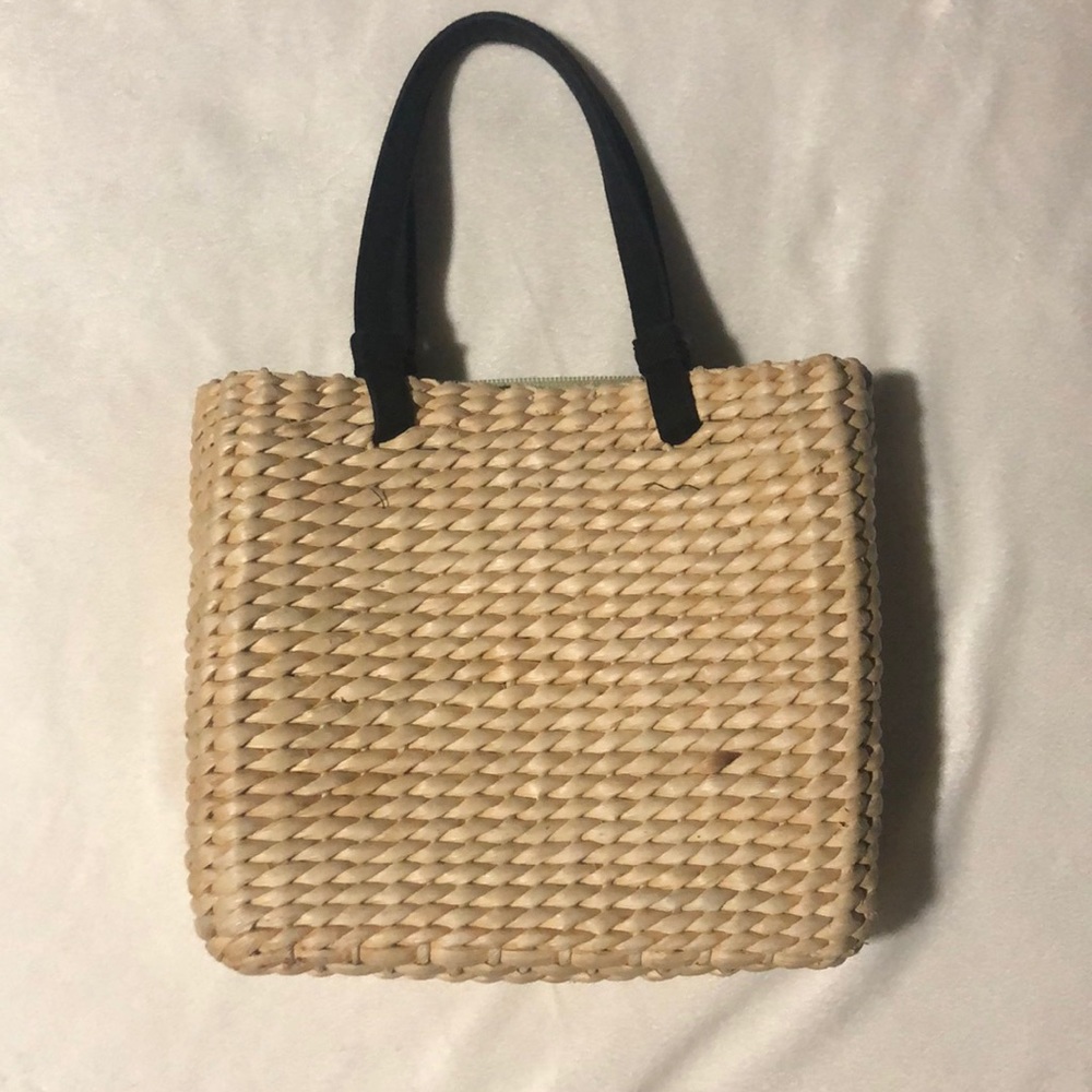 Woven straw bag